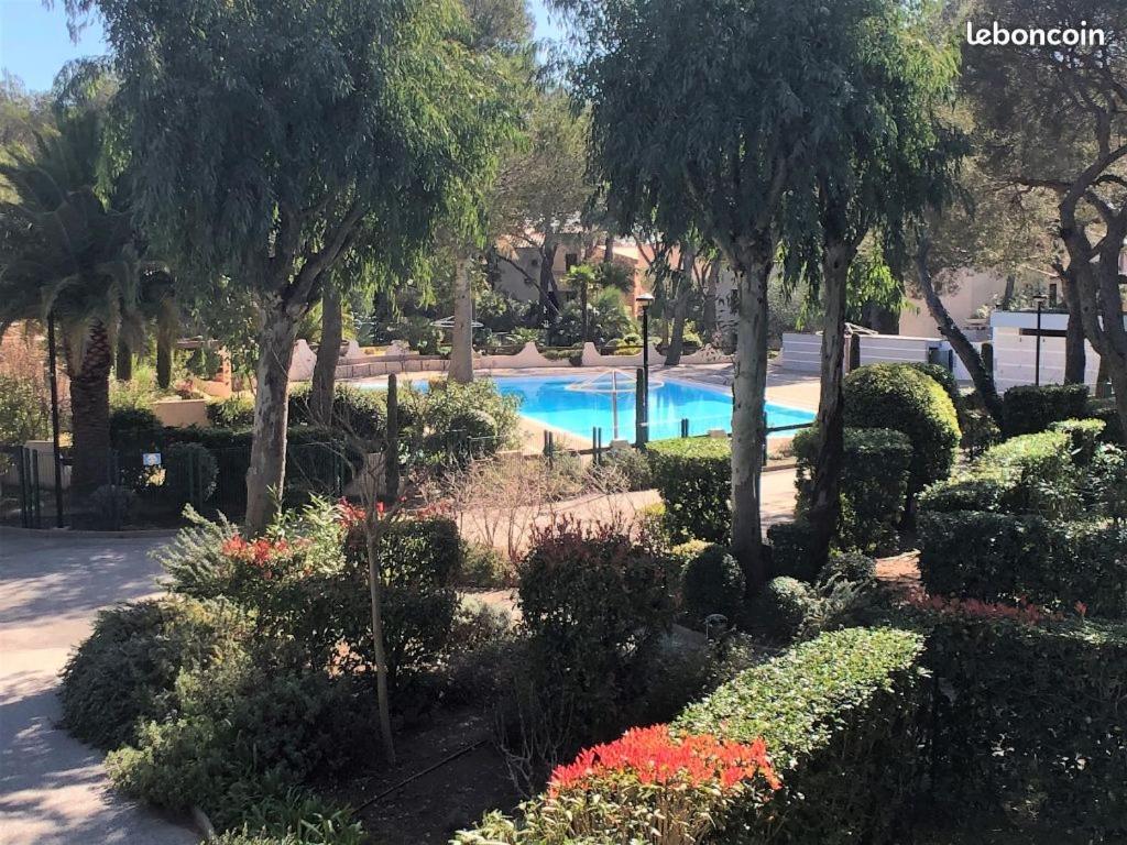 Saint-Raphael, Boulouris, F2 Dans Belle Residence 3 Piscines, Proche Bord De Mer Ngoại thất bức ảnh